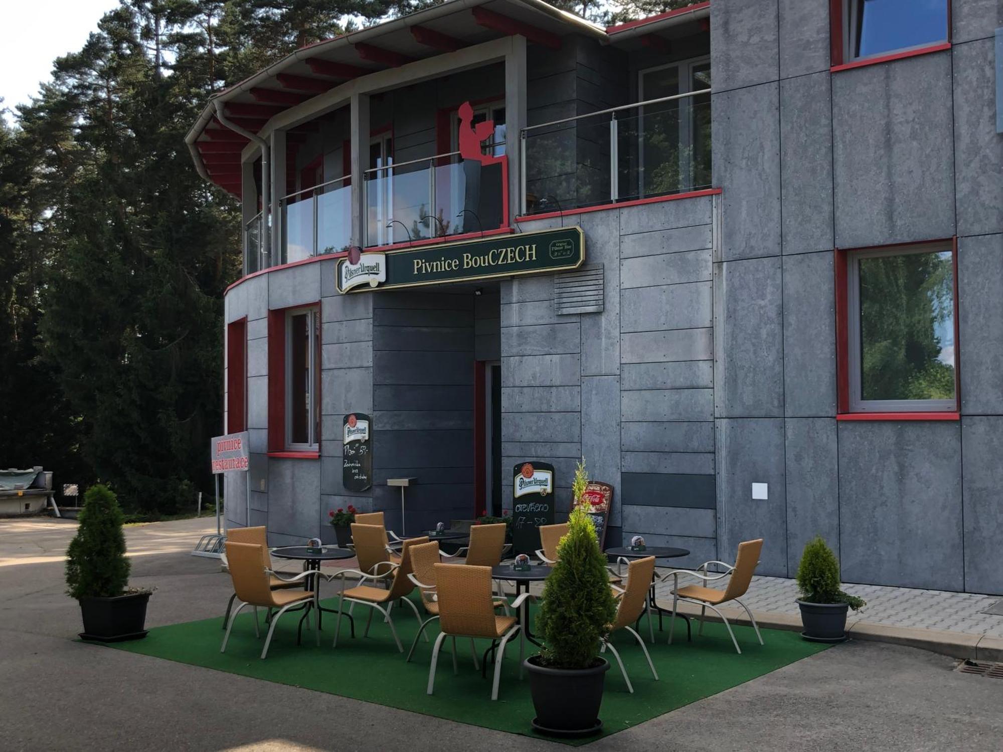 Hotel Bouczech Lipno nad Vltavou Kültér fotó