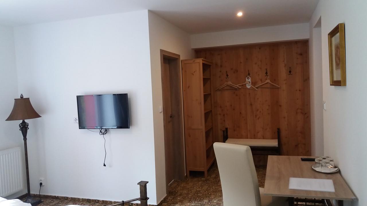 Hotel Bouczech Lipno nad Vltavou Kültér fotó